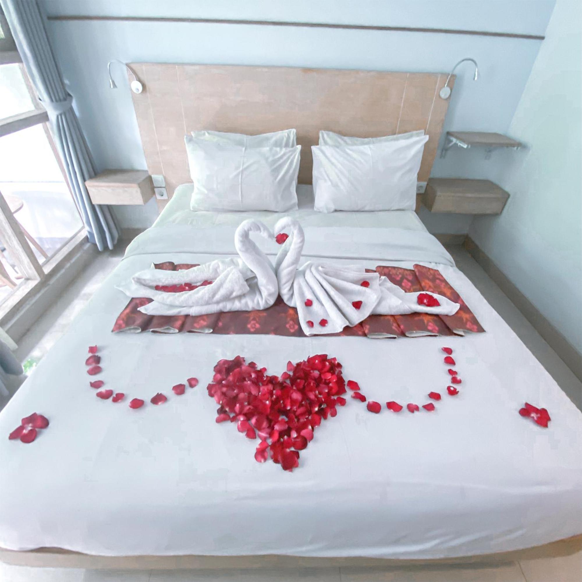 Manuver Surf And Stay Uluwatu Bali Jimbaran  Exterior photo