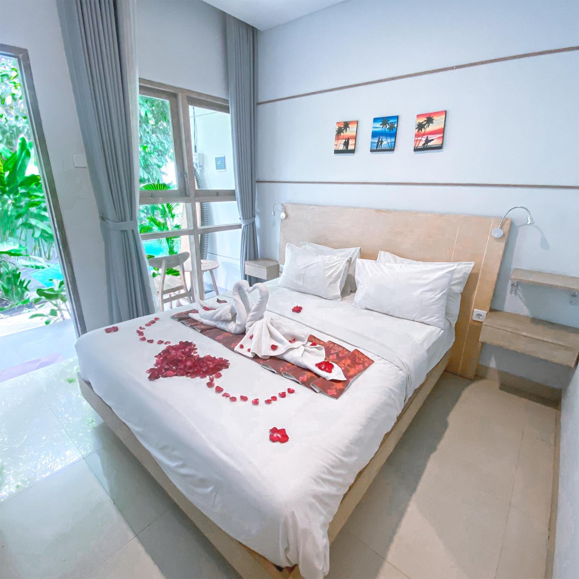 Manuver Surf And Stay Uluwatu Bali Jimbaran  Exterior photo